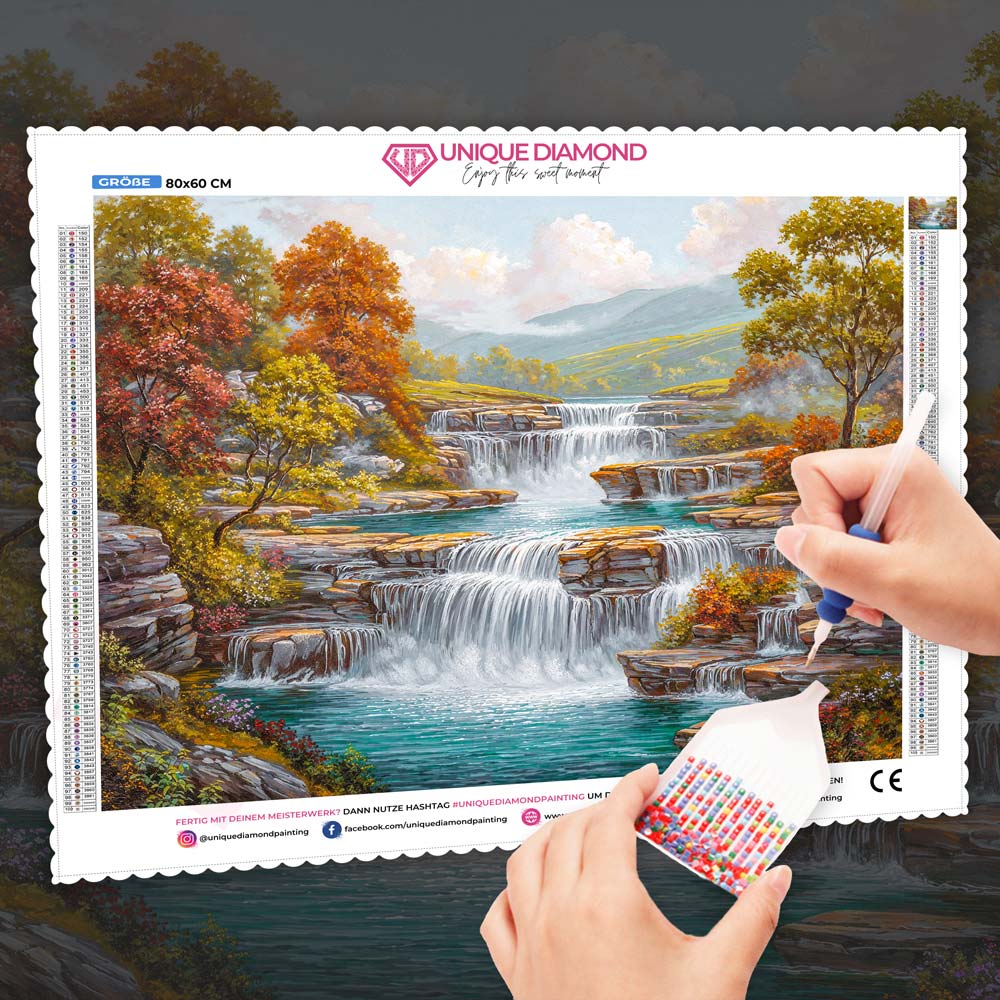 5D Diamond Painting – Melodie der fallenden Wasser, Unique-Diamond